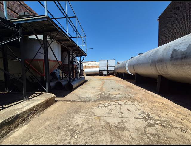 1,200M² WAREHOUSE FOR SALE IN DENVER